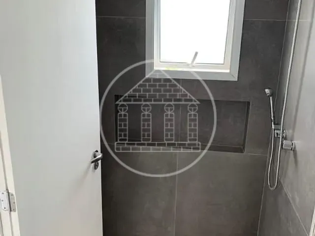 Apartamento 3 quartos e 5 banheiros, à venda ou para alugar, no bairro Jurubatuba em São Paulo