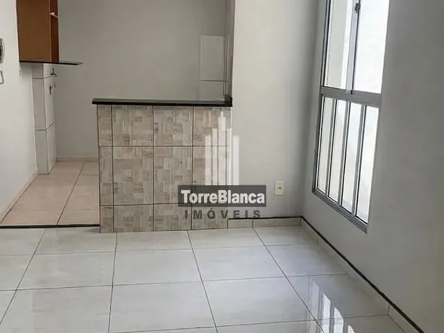 Apartamento com 48m² 2 quartos e 1 banheiro, à venda, no bairro Uvaranas em Ponta Grossa
