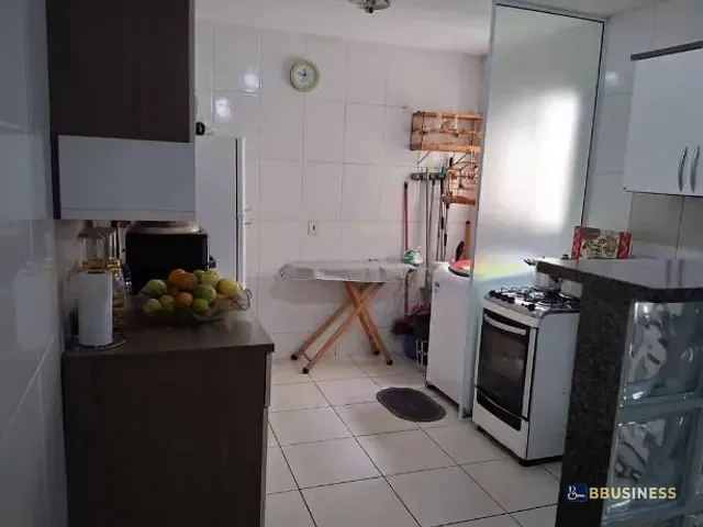 Apartamento 2 quartos e 1 banheiro, à venda, no bairro Parque Pecuária em Campos dos Goytacazes