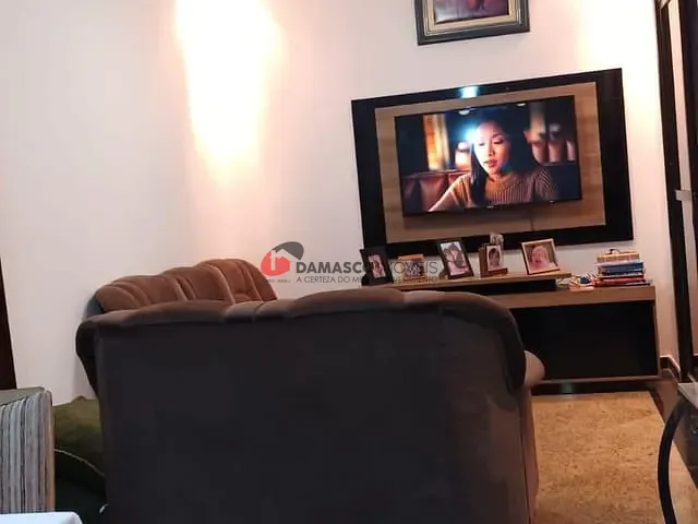 Apartamento 3 quartos e 2 banheiros, à venda, no bairro Vila Scarpelli em Santo André