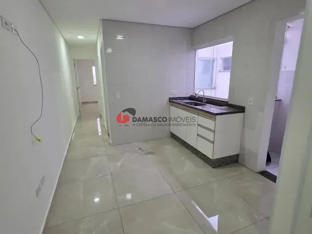 Apartamento 2 quartos e 1 banheiro, para alugar, no bairro Vila Palmares em Santo André