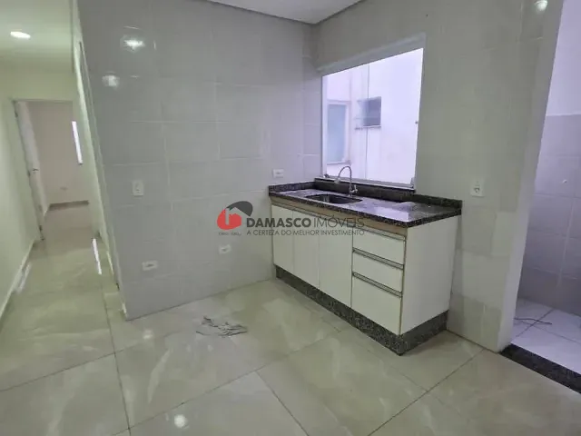 Apartamento 2 quartos e 1 banheiro, para alugar, no bairro Vila Palmares em Santo André