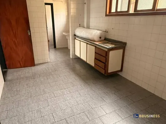 Apartamento 3 quartos e 2 banheiros, à venda ou para alugar, no bairro Parque Jóquei Club em Campos dos Goytacazes