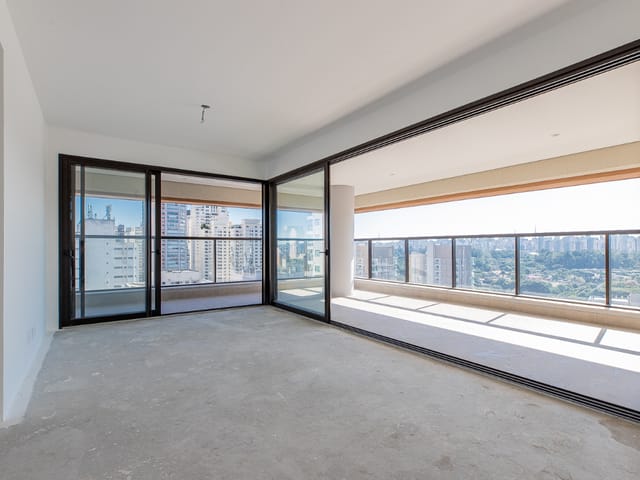 Foto do Apartamento - Apartamento tipo para venda em Moema com 3 quartos, sendo 3 suítes, 153m² | Lares e Andares Imóveis