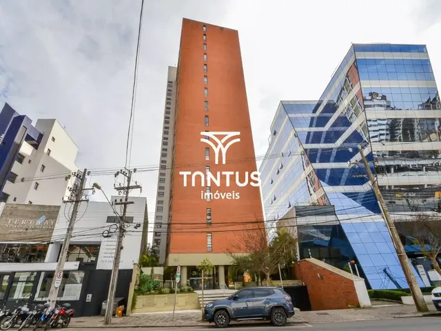 Apartamento 2 quartos e 2 banheiros, à venda, no bairro Batel em Curitiba