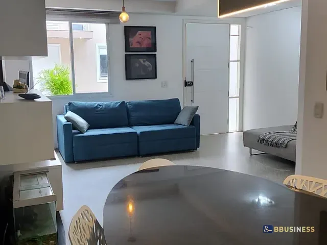 Casa com 158m² 4 quartos e 5 banheiros, à venda, no bairro Jardim Taboão em São Paulo
