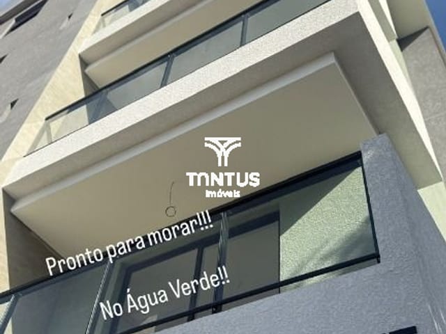 Apartamento 2 quartos e 2 banheiros, à venda, no bairro Água Verde em Curitiba