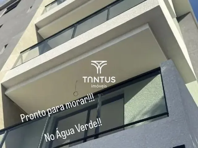 Apartamento 2 quartos e 2 banheiros, à venda, no bairro Água Verde em Curitiba