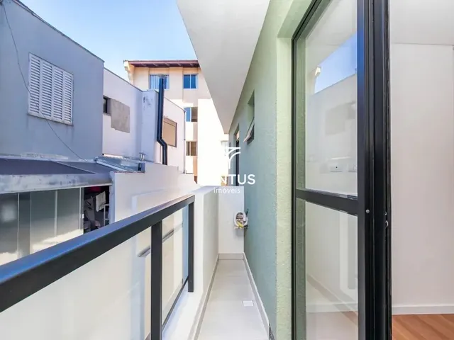 Apartamento 2 quartos e 2 banheiros, à venda, no bairro Água Verde em Curitiba