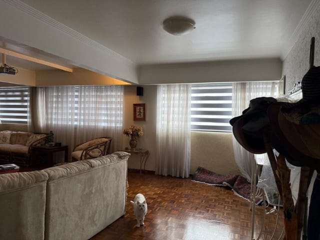 Apartamento 4 quartos e 3 banheiros, à venda, no bairro Bigorrilho em Curitiba
