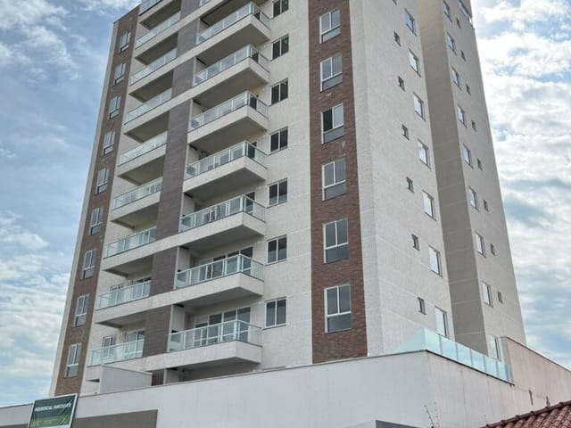 Ed Vancouver, Orfãs, Ponta Grossa, PR