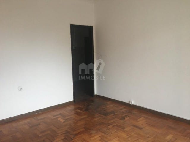 Apartamento 2 quartos e 1 banheiro, para alugar, no bairro Centro em Petrópolis