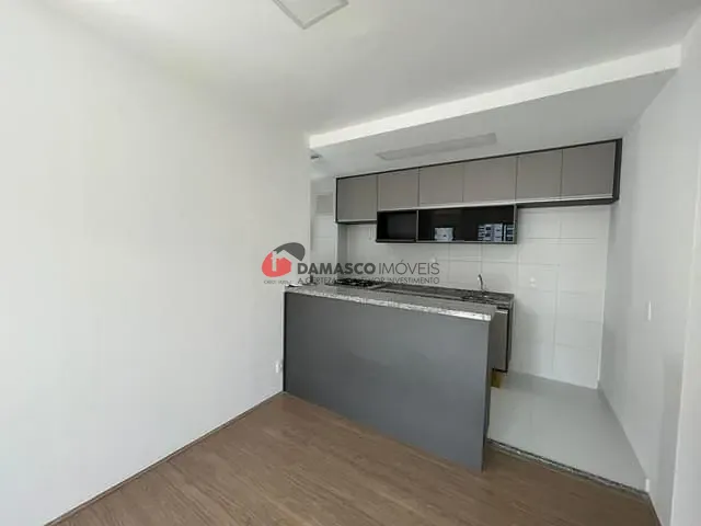 Apartamento 2 quartos e 2 banheiros, à venda, no bairro Cerâmica em São Caetano do Sul