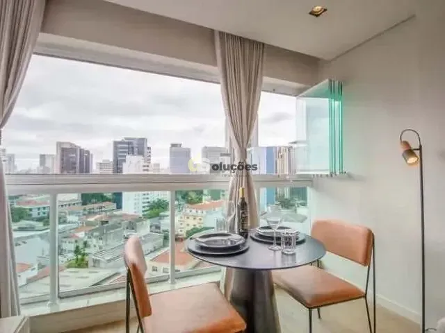 Apartamento 1 quarto e 1 banheiro, à venda ou para alugar, no bairro Pinheiros em São Paulo