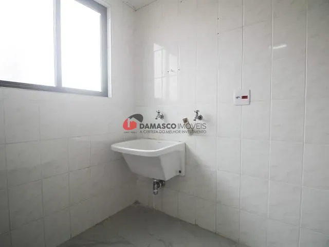 Apartamento 2 quartos e 2 banheiros, para alugar, no bairro Vila Valparaíso em Santo André