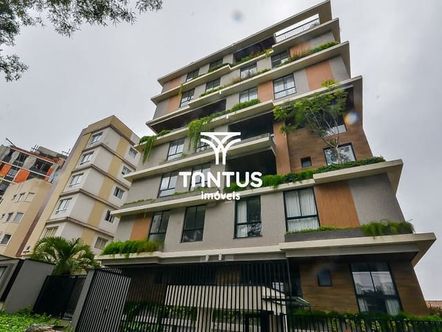 Apartamento 2 quartos e 2 banheiros, para alugar, no bairro Água Verde em Curitiba