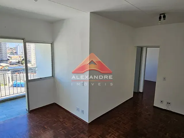 Apartamento 2 quartos e 1 banheiro, para alugar, no bairro Vila Industrial em São José dos Campos