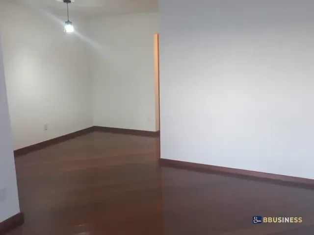 Apartamento 2 quartos e 2 banheiros, para alugar, no bairro Santo Antônio em São Caetano do Sul