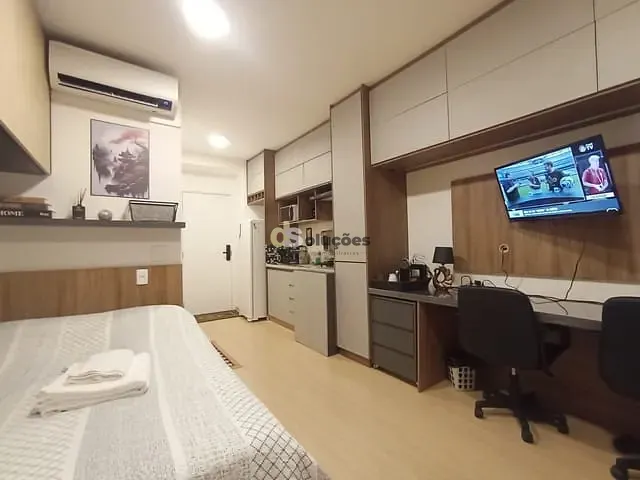 Apartamento 1 quarto e 1 banheiro, à venda ou para alugar, no bairro Pinheiros em São Paulo