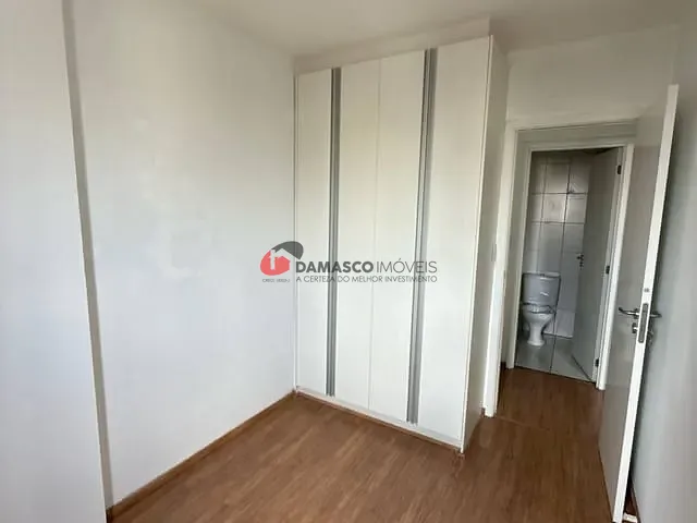 Apartamento 2 quartos e 1 banheiro, à venda, no bairro Campestre em Santo André