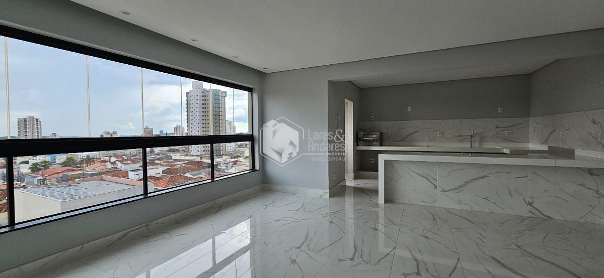 Apartamento à venda com 3 quartos, 127m² - Foto 1