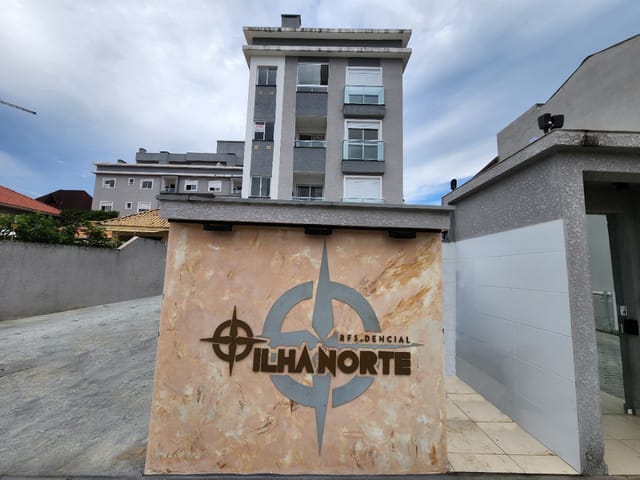 Foto do Apartamento - Apartamento tipo para venda em Ingleses do Rio Vermelho com 2 quartos, sendo 1 suíte, 61m² | Lares e Andares Imóveis