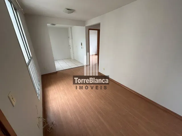 Apartamento com 45m² 2 quartos e 1 banheiro, à venda ou para alugar, no bairro Uvaranas em Ponta Grossa