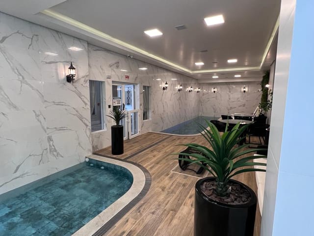 Apartamento 4 quartos e 5 banheiros, à venda, no bairro Meia Praia em Itapema