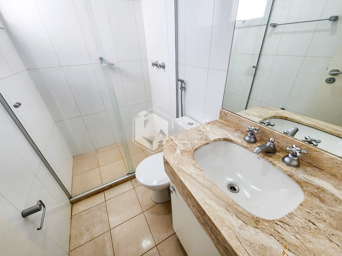 Apartamento à venda com 3 quartos, 240m² - Foto 18