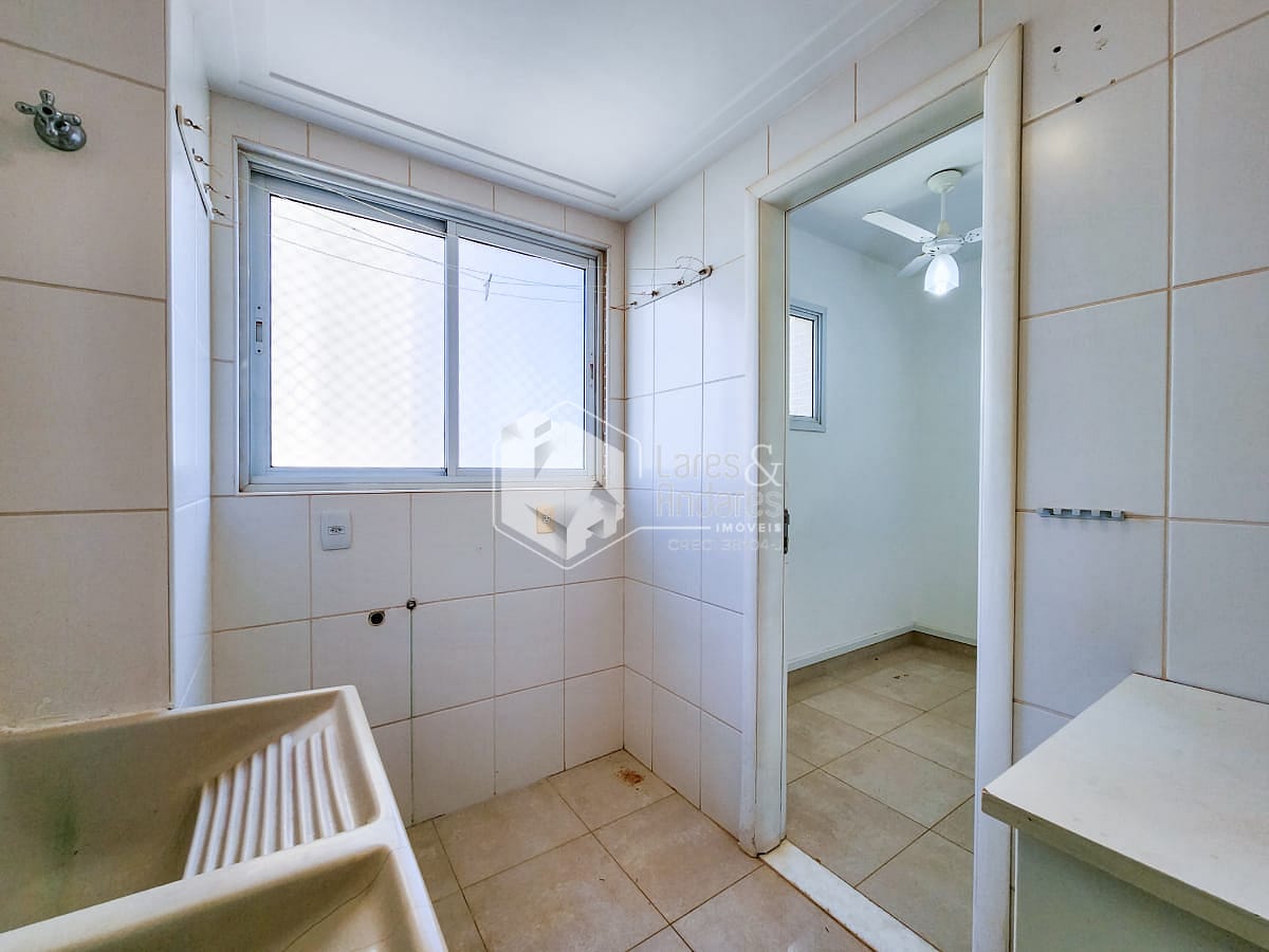 Apartamento à venda com 3 quartos, 240m² - Foto 4