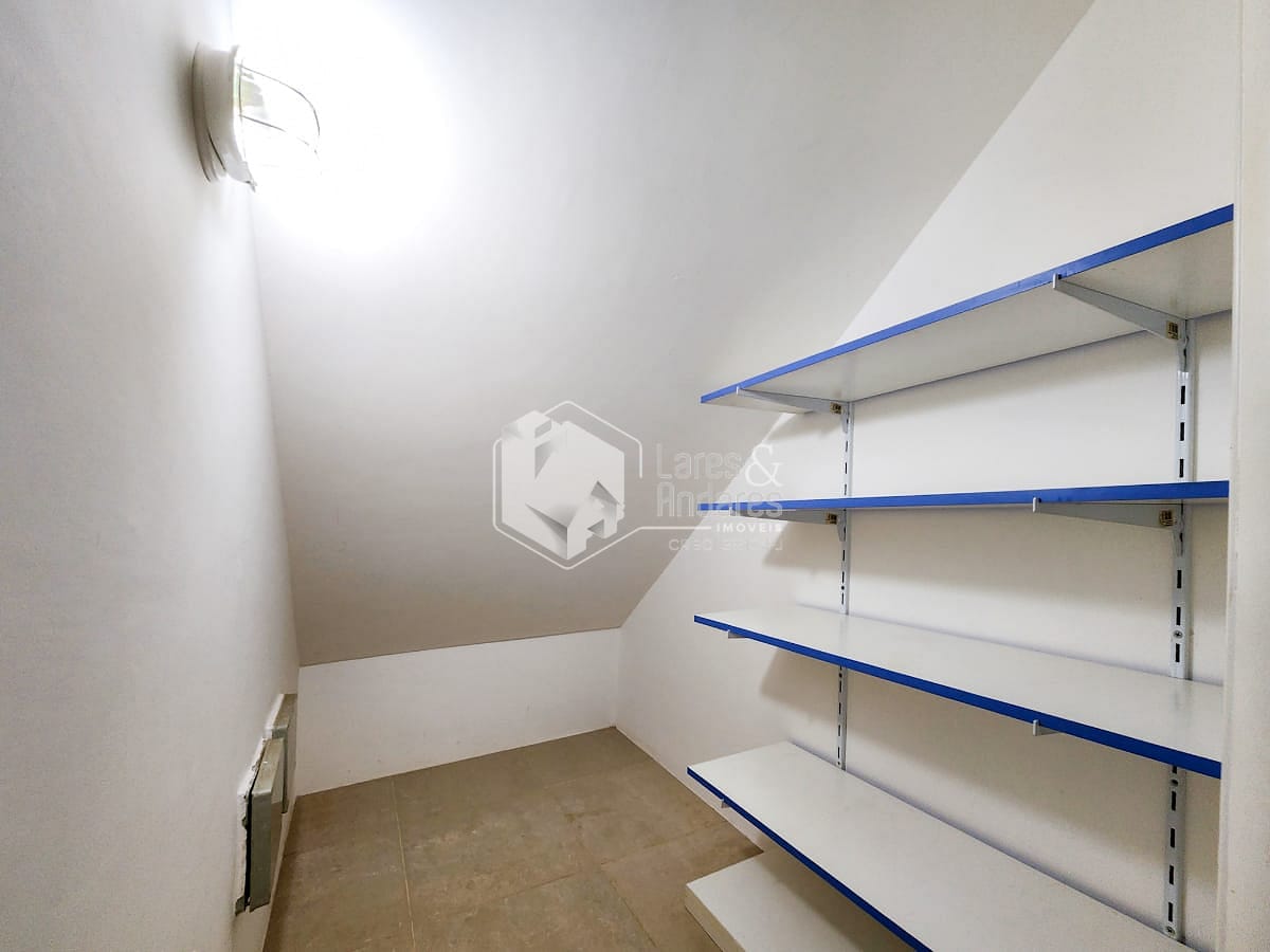 Apartamento à venda com 3 quartos, 240m² - Foto 11