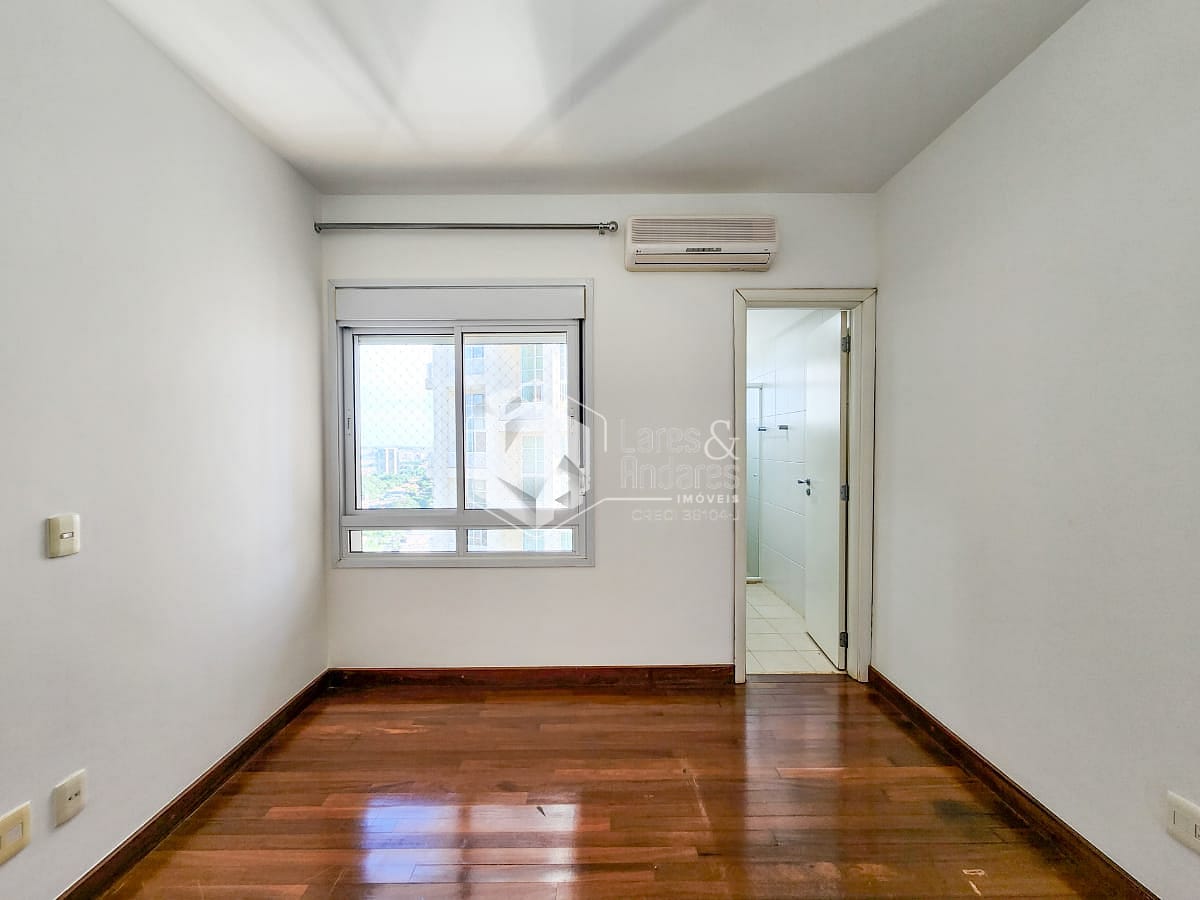 Apartamento à venda com 3 quartos, 240m² - Foto 20