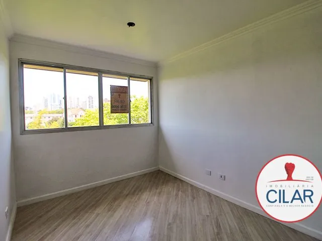 Apartamento 2 quartos e 1 banheiro, à venda, no bairro Cristo Rei em Curitiba