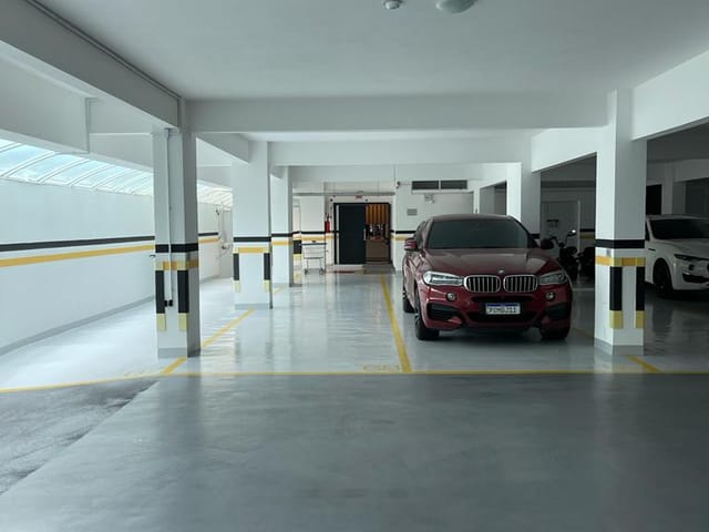 Apartamento com 242m² 4 quartos e 5 banheiros, à venda, no bairro Meia Praia em Itapema
