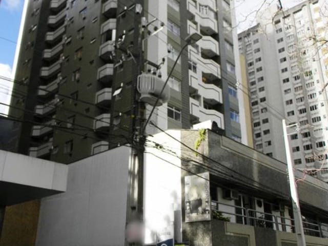 Apartamento 1 quarto e 1 banheiro, para alugar, no bairro Centro em Curitiba