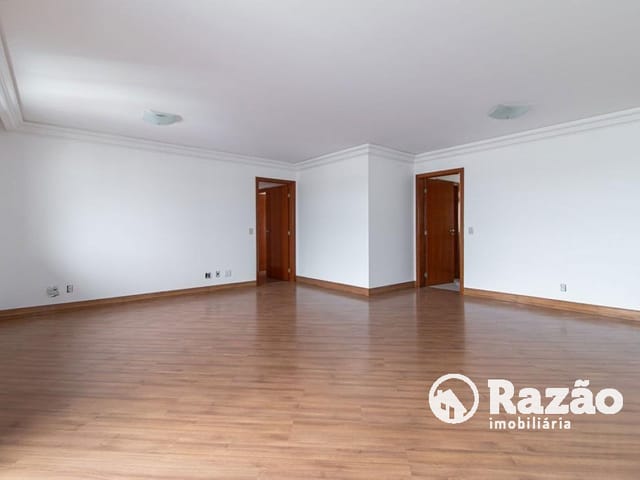 Apartamento 4 quartos e 3 banheiros, para alugar, no bairro Batel em Curitiba