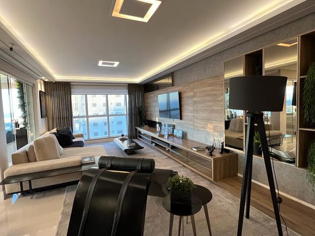Apartamento 3 quartos e 4 banheiros, à venda, no bairro Meia Praia em Itapema