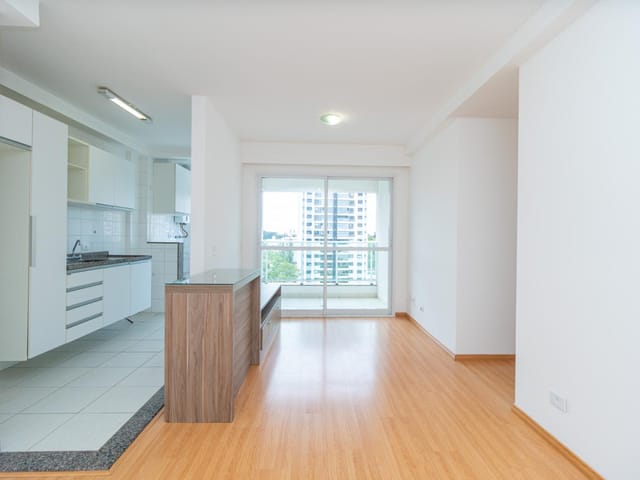 Apartamento 3 quartos e 2 banheiros, para alugar, no bairro Ecoville em Curitiba