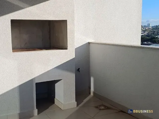 Apartamento 3 quartos e 2 banheiros, à venda, no bairro Santa Catarina em Caxias do Sul
