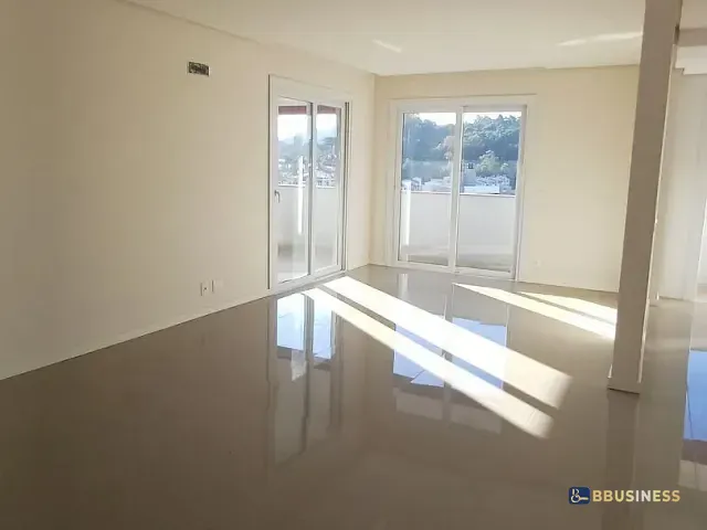 Apartamento 3 quartos e 2 banheiros, à venda, no bairro Santa Catarina em Caxias do Sul