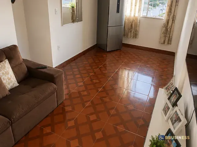 Apartamento 3 quartos e 1 banheiro, à venda, no bairro Parque Pecuária em Campos dos Goytacazes