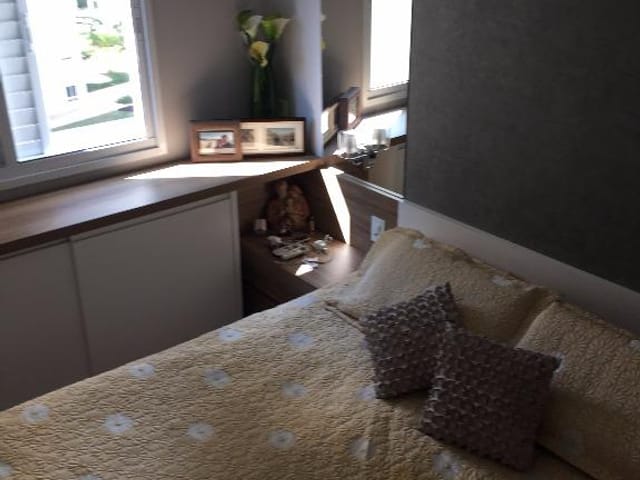 Foto do Apartamento - Oportunidade! Apartamento no Aquarius, Pátio Condomínio Clube, 90 m2, 2 Suítes, Todo Decorado! | RUSSI IMÓVEIS
