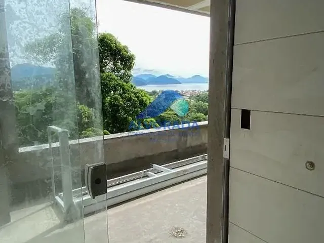 Apartamento com 10m² 3 quartos e 4 banheiros, à venda, no bairro Estufa I em Ubatuba