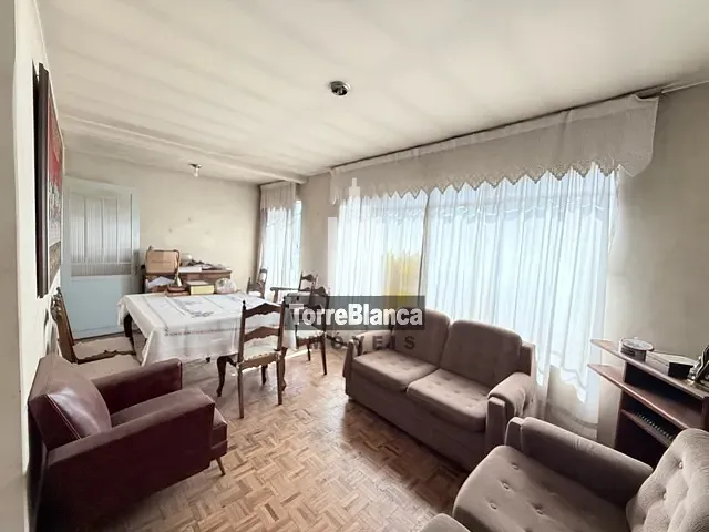 Apartamento com 110m² 3 quartos e 1 banheiro, para alugar, no bairro Chapada em Ponta Grossa