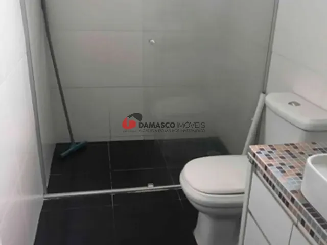 Apartamento com 60m² 2 quartos e 1 banheiro, para alugar, no bairro Vila Assunção em Santo André