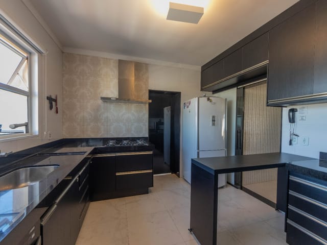 Foto do Apartamento - Apartamento tipo para venda em Centro com 3 quartos, sendo 1 suíte, 139m² | Lares e Andares Imóveis