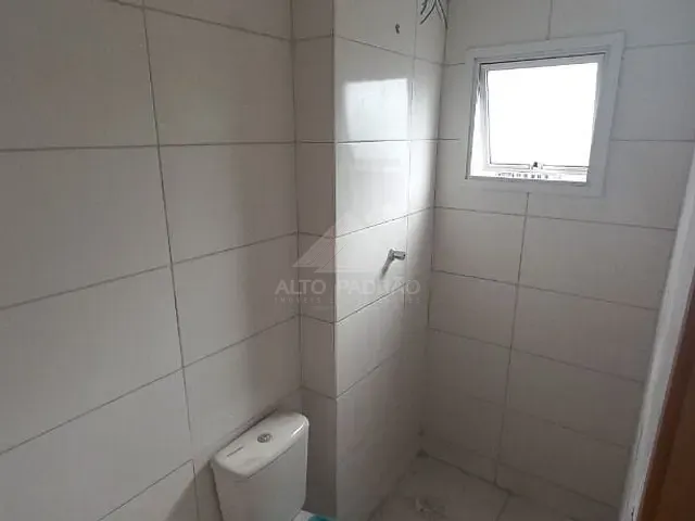 Apartamento 2 quartos e 2 banheiros, à venda, no bairro Vila Nossa Senhora das Vitórias em Mauá