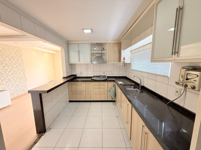 Locação - Apartamento com 3 quartos, Cozinha planejada, 110 m², Chapada.