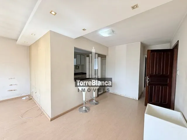 Apartamento com 110m² 3 quartos e 1 banheiro, para alugar, no bairro Chapada em Ponta Grossa