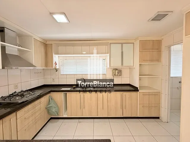 Apartamento com 110m² 3 quartos e 1 banheiro, para alugar, no bairro Chapada em Ponta Grossa